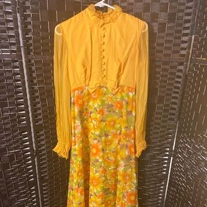 Authentic Vintage 1970s Retro Floral Dress